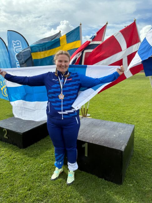 Nea Tillille kaksi Pohjolan mestaruutta ja uusi Suomen ennätys