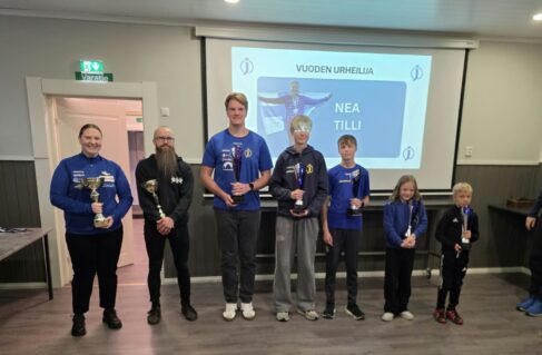 Jana palkitsi urheilijoitaan