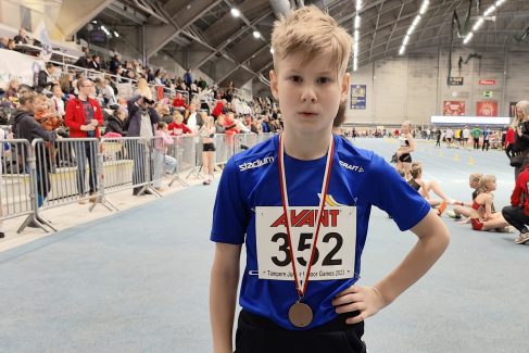 Belov mitaleille Tampere Junior Indoor Gameseissa